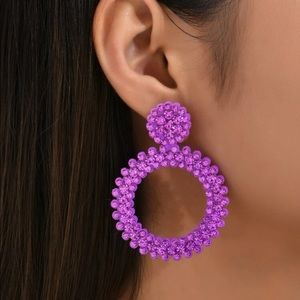 Rhinestone round design earring